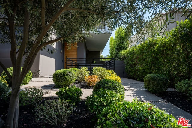 8356 W 4th Street, Los Angeles, CA 90048 — photo 8 of 59