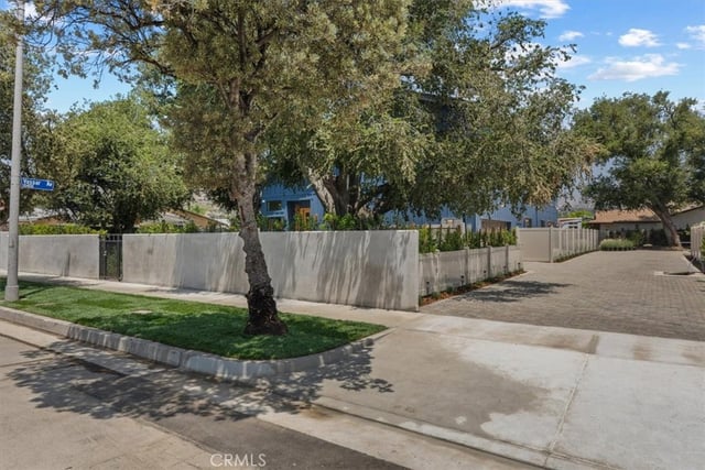 21831 San Jose Street, Chatsworth, CA 91311 — photo 10 of 68
