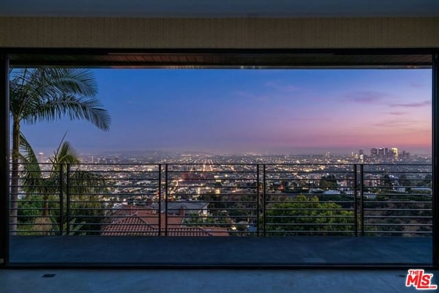 1501 Viewsite Terrace, Los Angeles, CA 90069 — photo 18 of 63