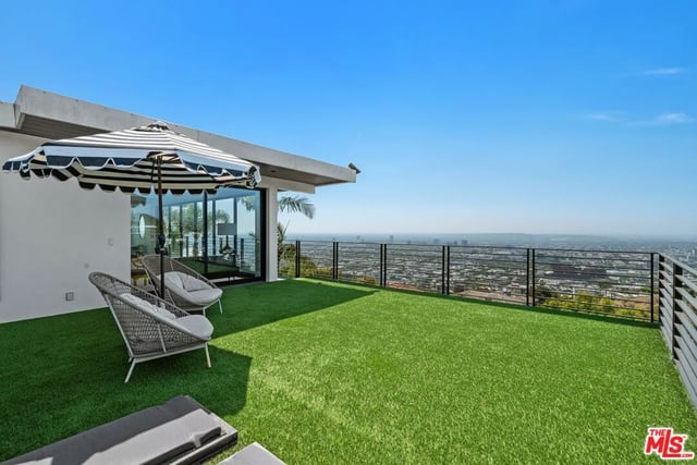 1501 Viewsite Terrace, Los Angeles, CA 90069 — photo 25 of 63