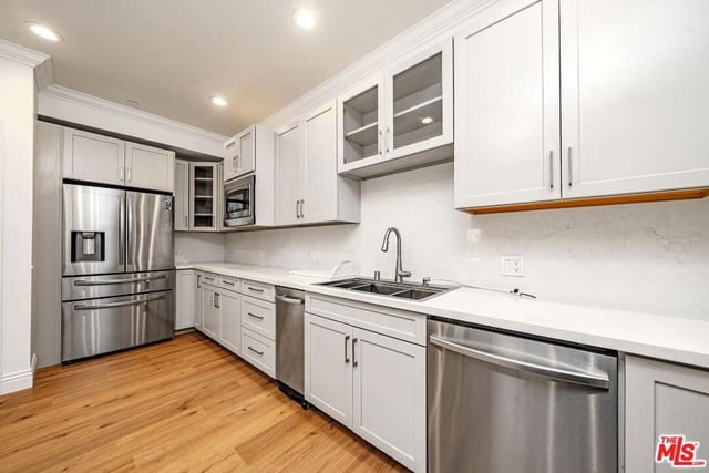 944 S Serrano Avenue 301, Los Angeles, CA 90006 — photo 11 of 30