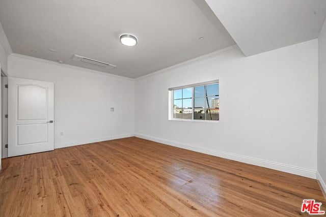 944 S Serrano Avenue 301, Los Angeles, CA 90006 — photo 16 of 30