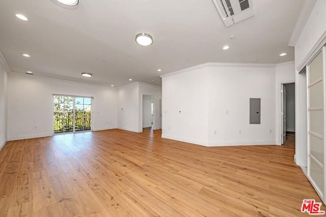 944 S Serrano Avenue 301, Los Angeles, CA 90006 — photo 6 of 30