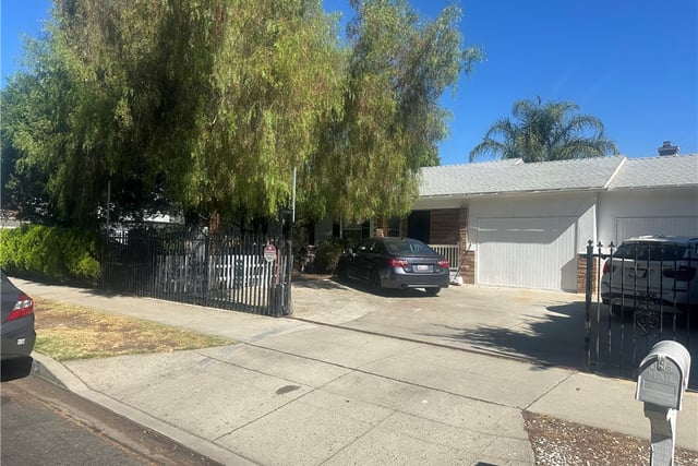 20957 Community, Los Angeles, CA 91304 — photo 5 of 48