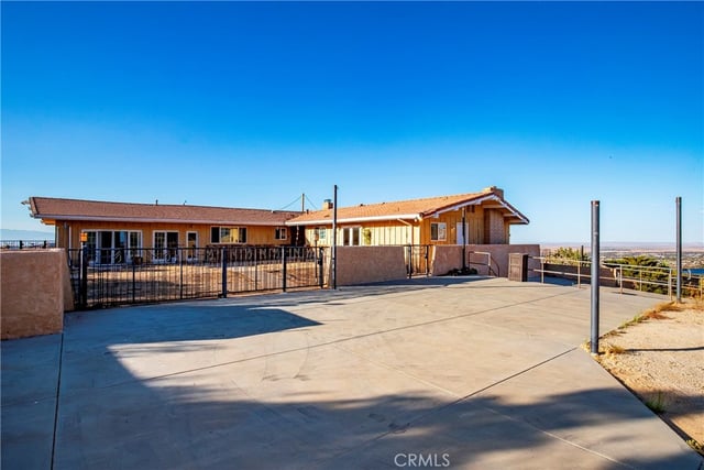 1032 W Avenue S14, Palmdale, CA 93551 — photo 5 of 71
