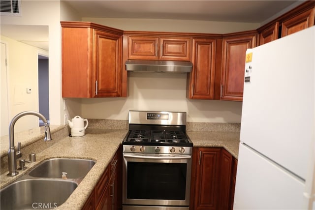 9600 Van Nuys Boulevard 107, Panorama City, CA 91402 — photo 10 of 10