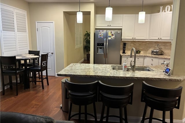 30437 Servilla, Castaic, CA 91384 — photo 12 of 26