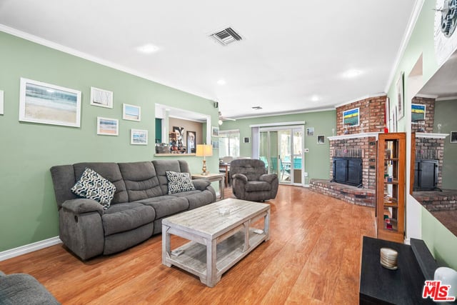 7426 Caldus Avenue, Los Angeles, CA 91406 — photo 11 of 66