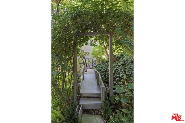 10361 Caribou Lane, Los Angeles, CA 90077 — photo 56 of 57