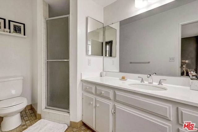 1828 Barry Avenue 4, Los Angeles, CA 90025 — photo 14 of 26