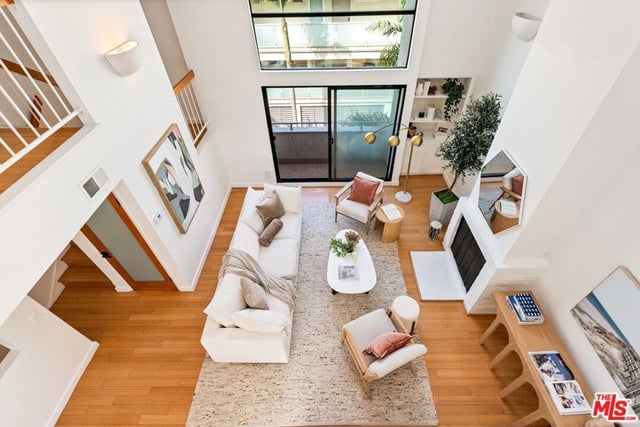 11 Mast Street B, Los Angeles, CA 90292 — photo 10 of 40