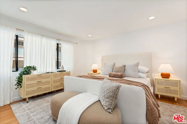 11 Mast Street B, Los Angeles, CA 90292 — photo 18 of 40