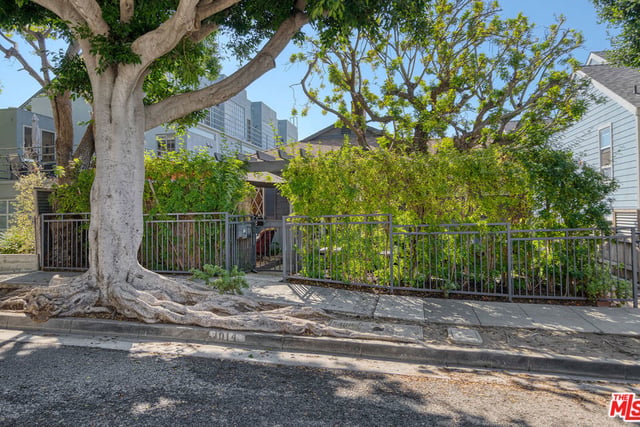 1014 Pier Avenue, Santa Monica, CA 90405 — photo 14 of 30