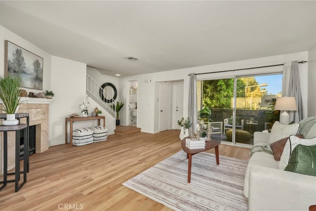 18550 Hatteras Street 87, Tarzana, CA 91356 — photo 2 of 35