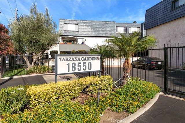 18550 Hatteras Street 87, Tarzana, CA 91356 — photo 29 of 35