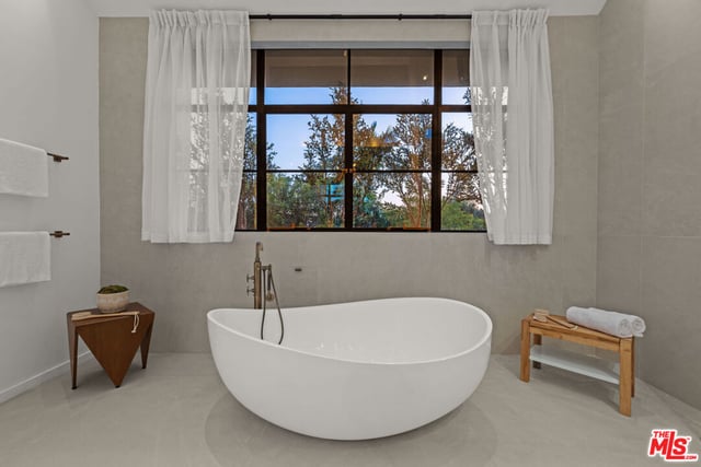 745 Sunset Avenue, Venice, CA 90291 — photo 43 of 53