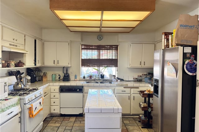 37050 Casa Grande, Palmdale, CA 93550 — photo 5 of 16