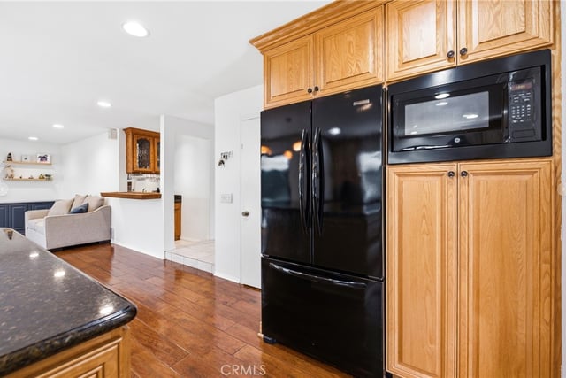 13792 Christian Barrett Drive, Moorpark, CA 93021 — photo 15 of 35
