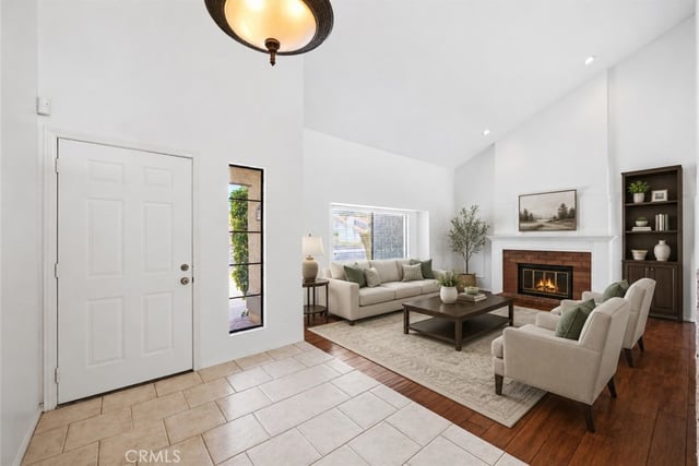13792 Christian Barrett Drive, Moorpark, CA 93021 — photo 4 of 35