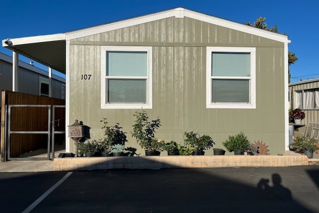 7560 Woodman 107, Van Nuys, CA 91405 — photo 2 of 6