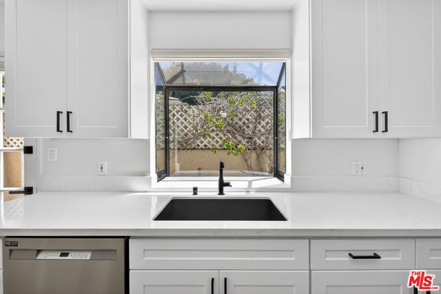 1754 11th Street 101, Santa Monica, CA 90404 — photo 20 of 50