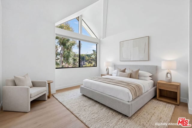 1754 11th Street 101, Santa Monica, CA 90404 — photo 24 of 50