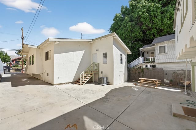 3538 London, Los Angeles, CA 90026 — photo 9 of 36