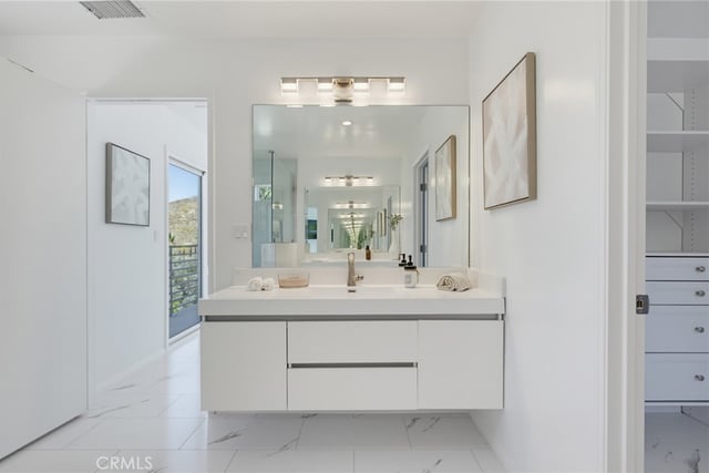 4715 Burgundy Road, Woodland Hills, CA 91364 — photo 10 of 34