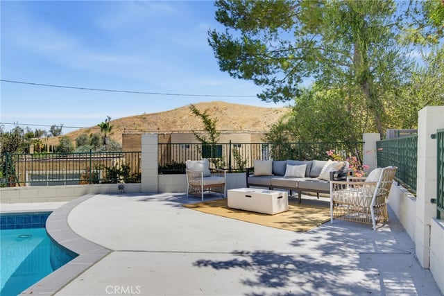 4715 Burgundy Road, Woodland Hills, CA 91364 — photo 25 of 34