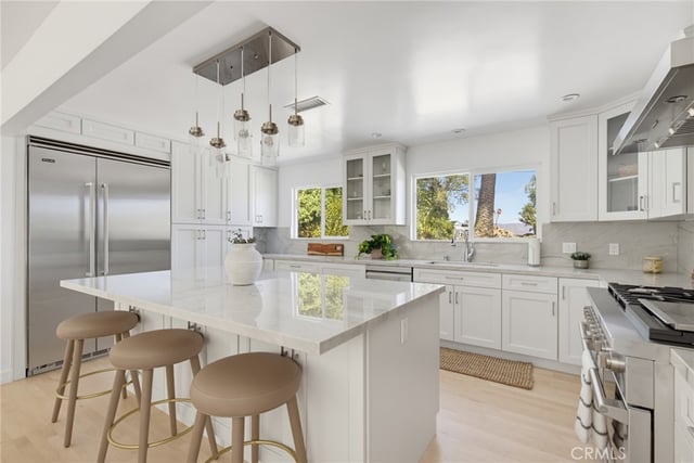 4715 Burgundy Road, Woodland Hills, CA 91364 — photo 4 of 34