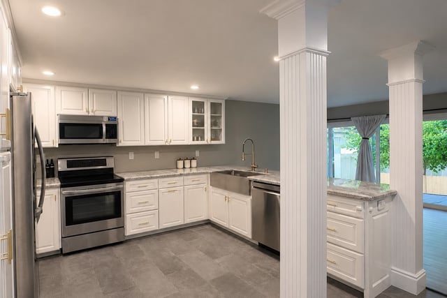 10151 Larwin 3, Chatsworth, CA 91311 — photo 5 of 28