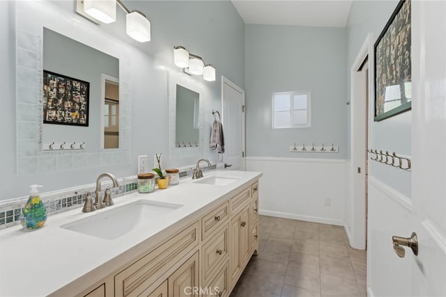 22702 Califa Street, Woodland Hills, CA 91367 — photo 23 of 47