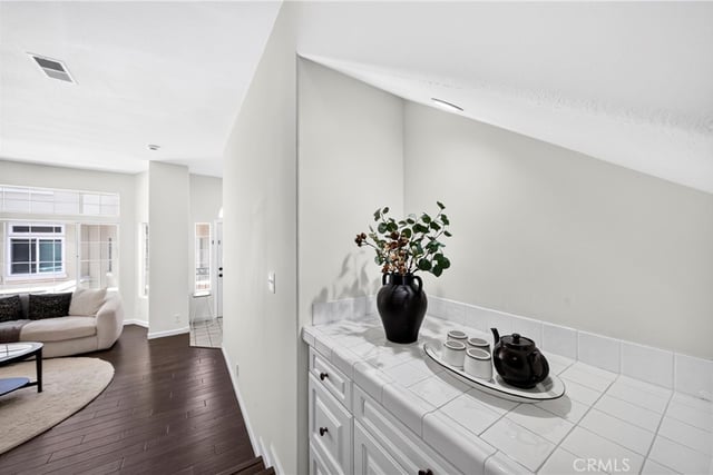 2825 Plaza Del Amo 102, Torrance, CA 90503 — photo 5 of 65