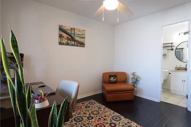 453 Almond Avenue 6, Long Beach, CA 90802 — photo 16 of 35