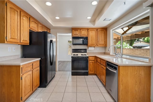 26562 Cardwick Court, Newhall, CA 91321 — photo 15 of 42