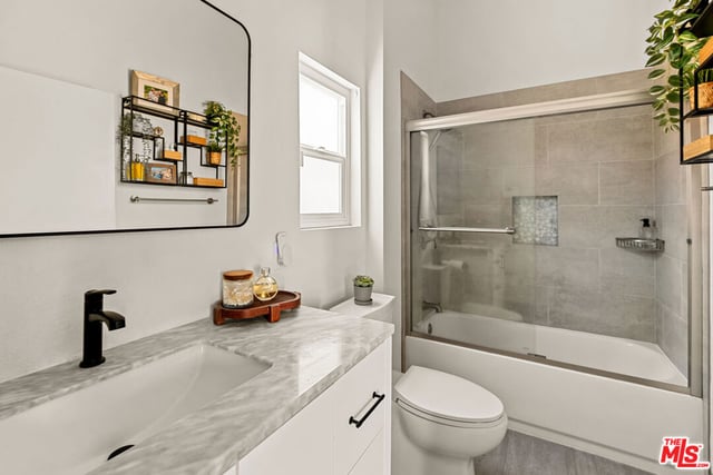 22537 Cardiff Drive, Santa Clarita, CA 91350 — photo 17 of 32