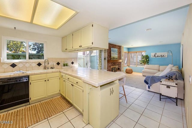 8645 Twin Rivers Drive, Ventura, CA 93004 — photo 6 of 18
