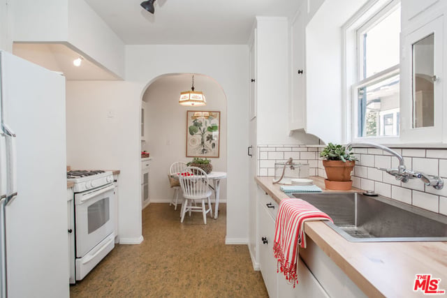 2418 4th Street, Santa Monica, CA 90405 — photo 8 of 18