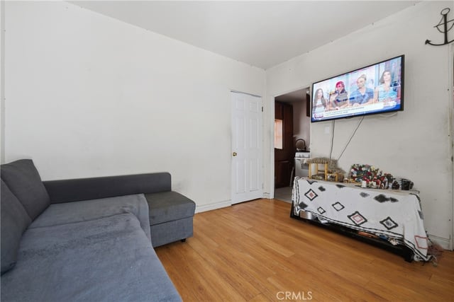 706 W 42nd, Los Angeles, CA 90037 — photo 22 of 27