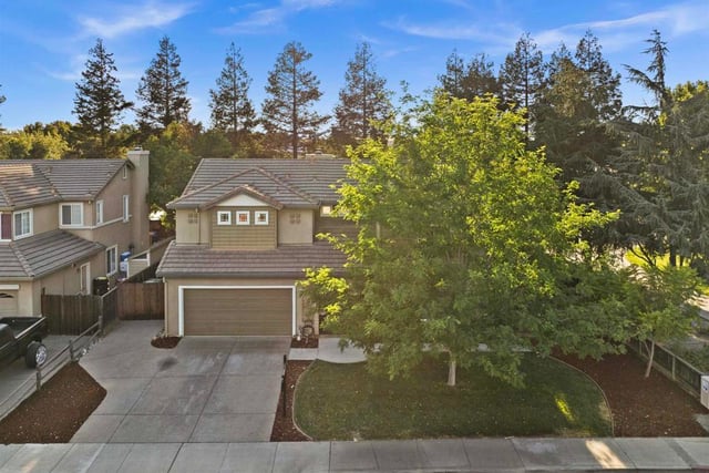 1049 Meadowgate Way, Brentwood, CA 94513 — photo 9 of 62