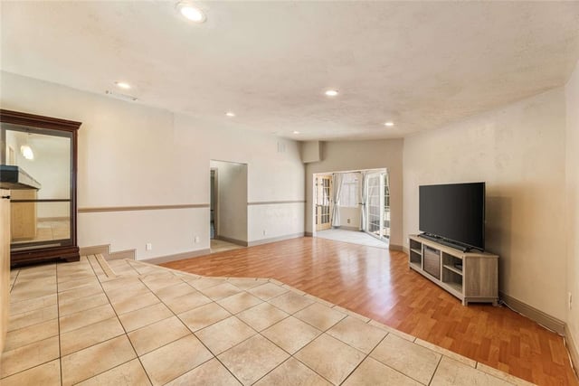 6313 Willowcrest Avenue, North Hollywood, CA 91606 — photo 8 of 25