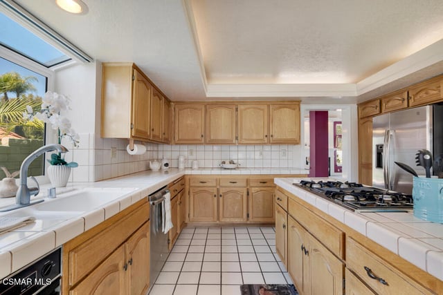 5339 Seneca Place, Simi Valley, CA 93063 — photo 23 of 74