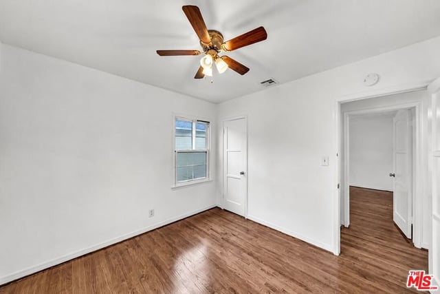6531 Hayvenhurst Avenue, Los Angeles, CA 91406 — photo 30 of 35