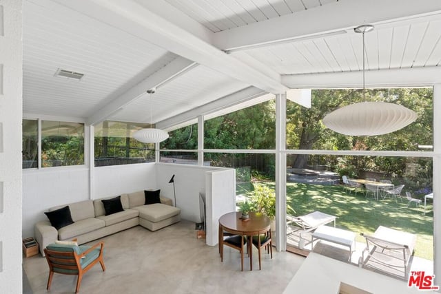 810 Bramble Way, Los Angeles, CA 90049 — photo 34 of 44