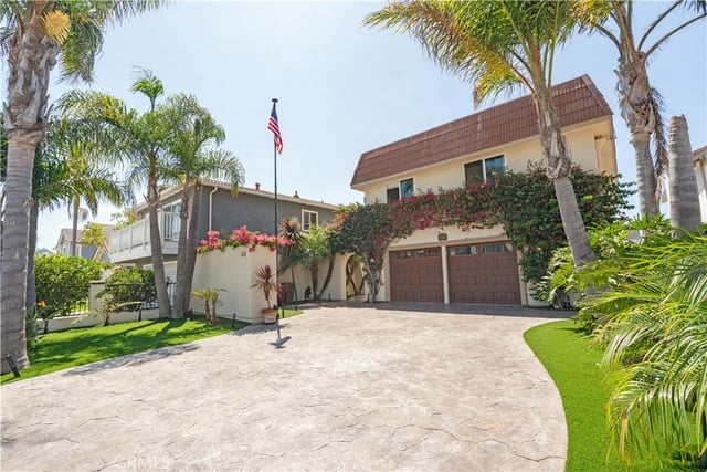 2355 Peninsula, Oxnard, CA 93035 — photo 2 of 49