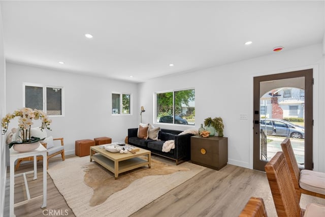 4562 W 142nd Street, Hawthorne, CA 90250 — photo 2 of 30