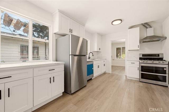 755 E Monterey Avenue, Pomona, CA 91767 — photo 13 of 62