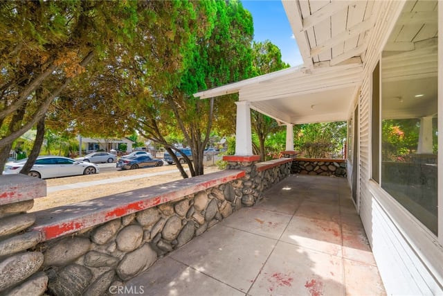 755 E Monterey Avenue, Pomona, CA 91767 — photo 4 of 62