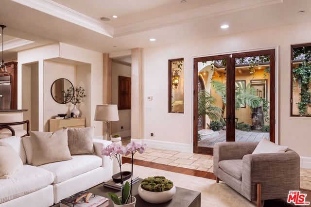 5605 Fairhaven Avenue, Los Angeles, CA 91367 — photo 19 of 47