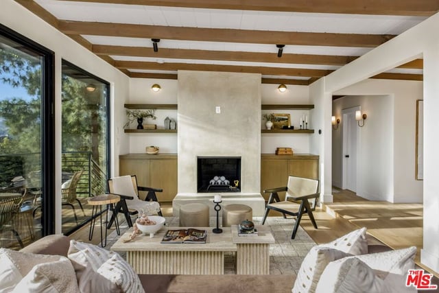 645 Luton Drive, Glendale, CA 91206 — photo 18 of 58